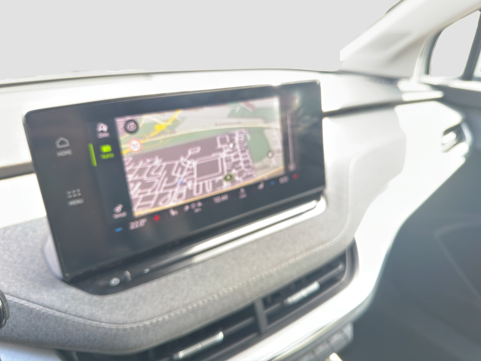 Skoda Enyaq 50 LOFT NAVI SITZHEIZUNG LED EINPARKHILFE