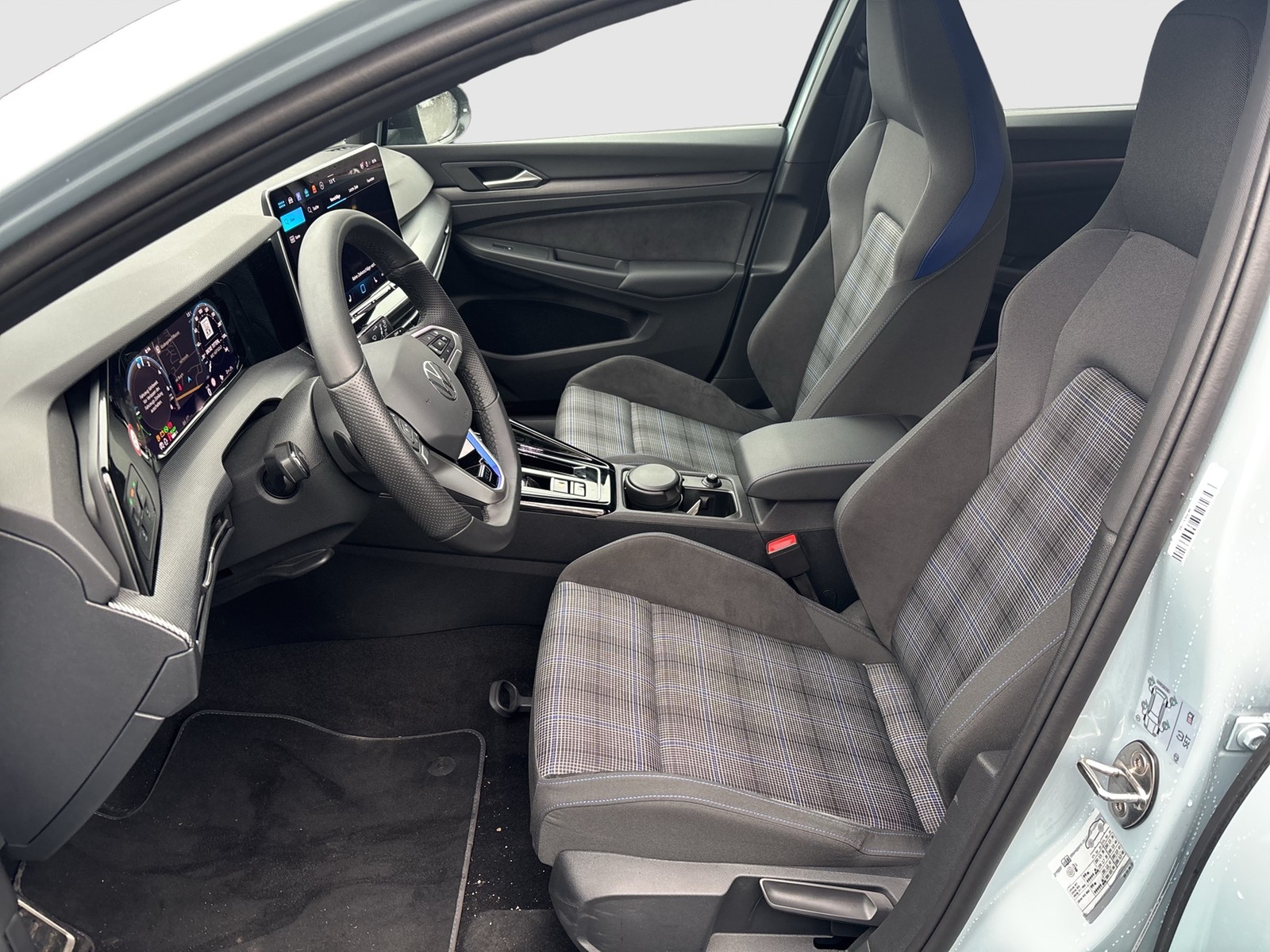 Volkswagen Golf VIII 1.5 HYBRID GTE FACELIFT AHK CAM ACC