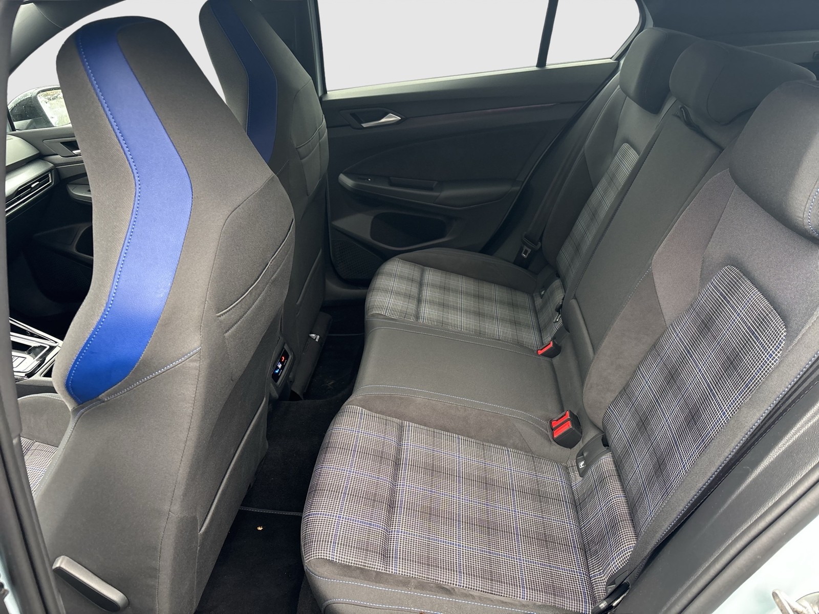 Volkswagen Golf VIII 1.5 HYBRID GTE FACELIFT AHK CAM ACC