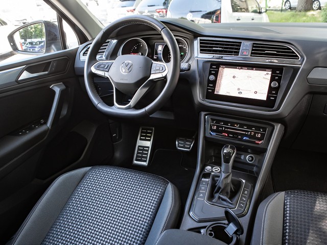 Volkswagen Tiguan 2.0 ACTIVE AHK KAMERA ALU18" NAVI SITZHEIZ