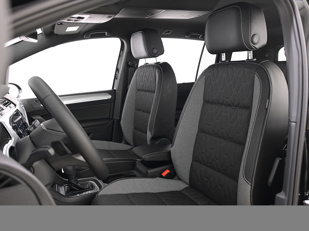 Volkswagen Touran 1.5 ENERGY 7SITZE CAM ACC LM17 NAVI