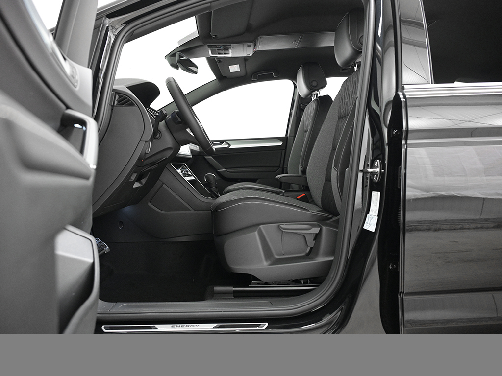 Volkswagen Touran 1.5 ENERGY 7SITZE CAM ACC LM17 NAVI