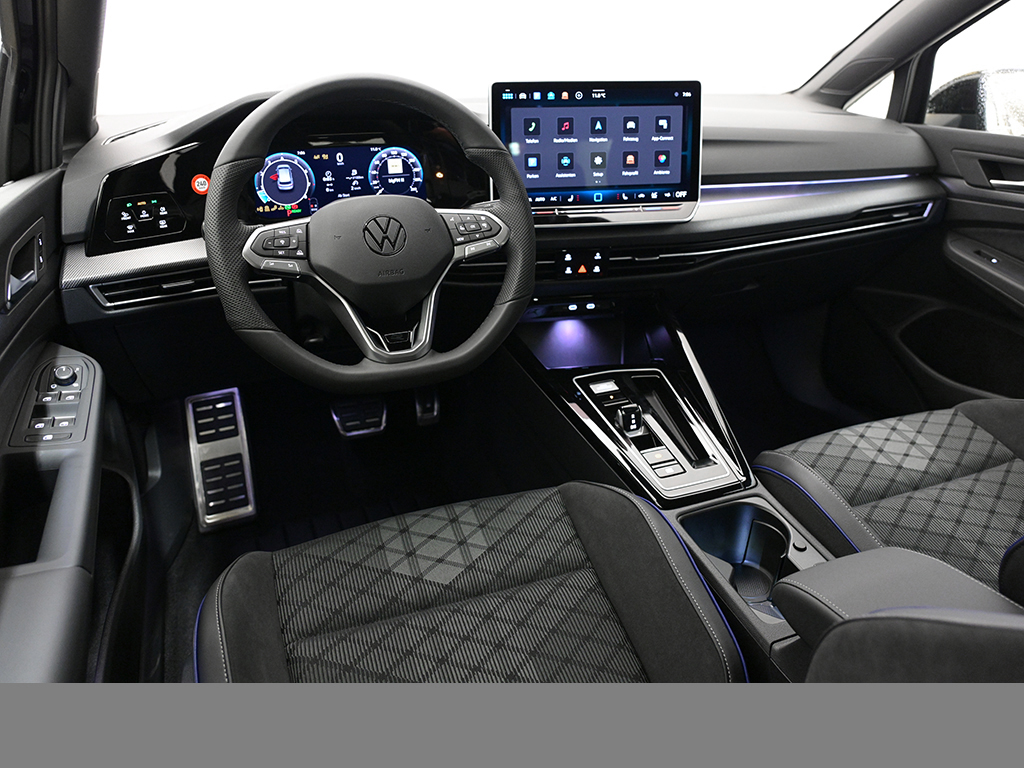 Volkswagen Golf VIII 1.5 eTSI R-LINE FACELIFT CAM ACC LM18