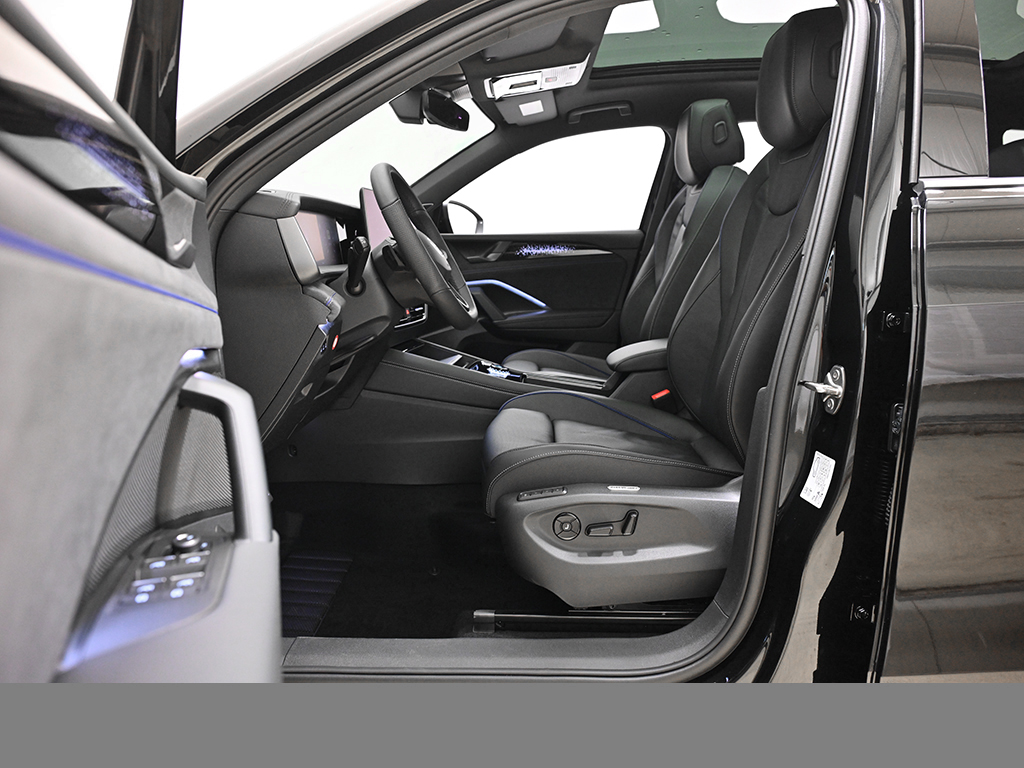 Volkswagen Tayron 2.0 R-LINE 4X4 LEDER 7SITZE PANO STANDHZ.