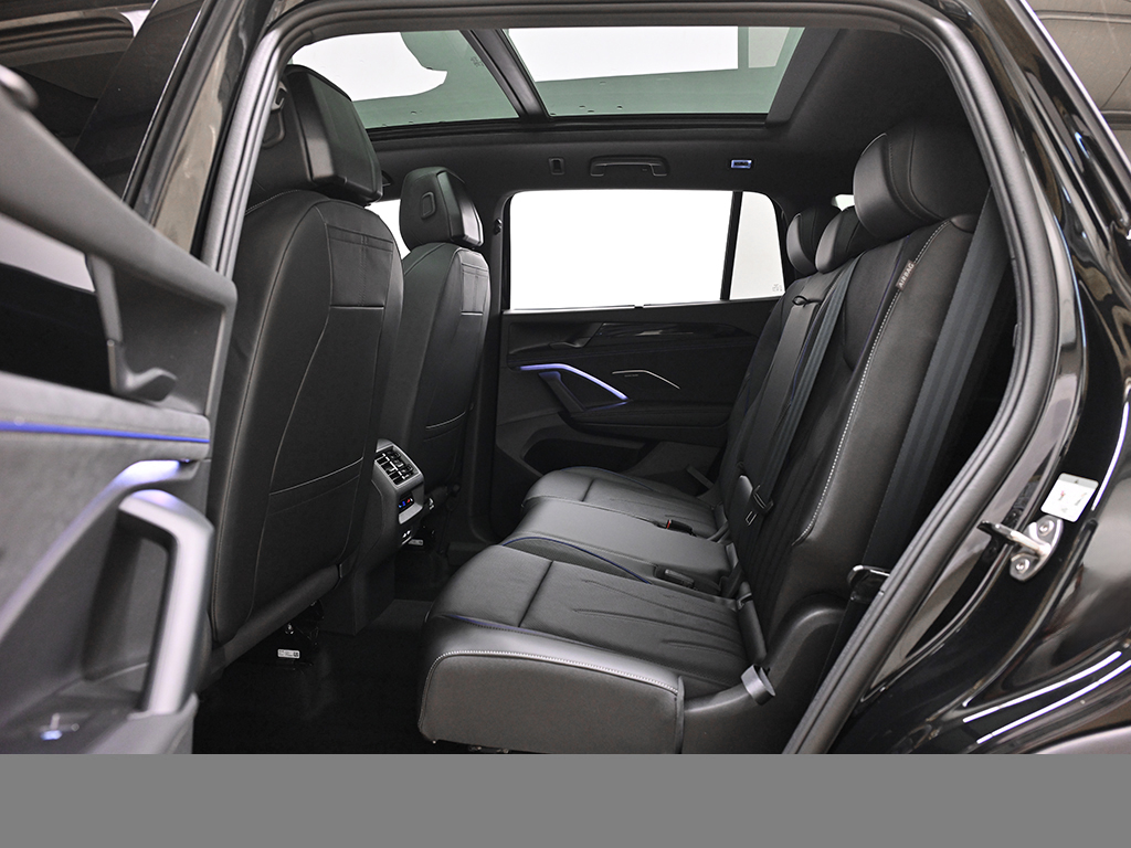 Volkswagen Tayron 2.0 R-LINE 4X4 LEDER 7SITZE PANO STANDHZ.