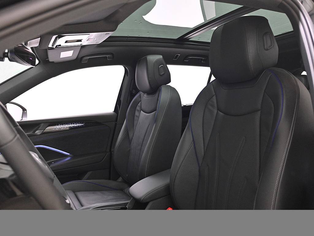 Volkswagen Tayron 2.0 R-LINE 4X4 LEDER 7SITZE PANO STANDHZ.