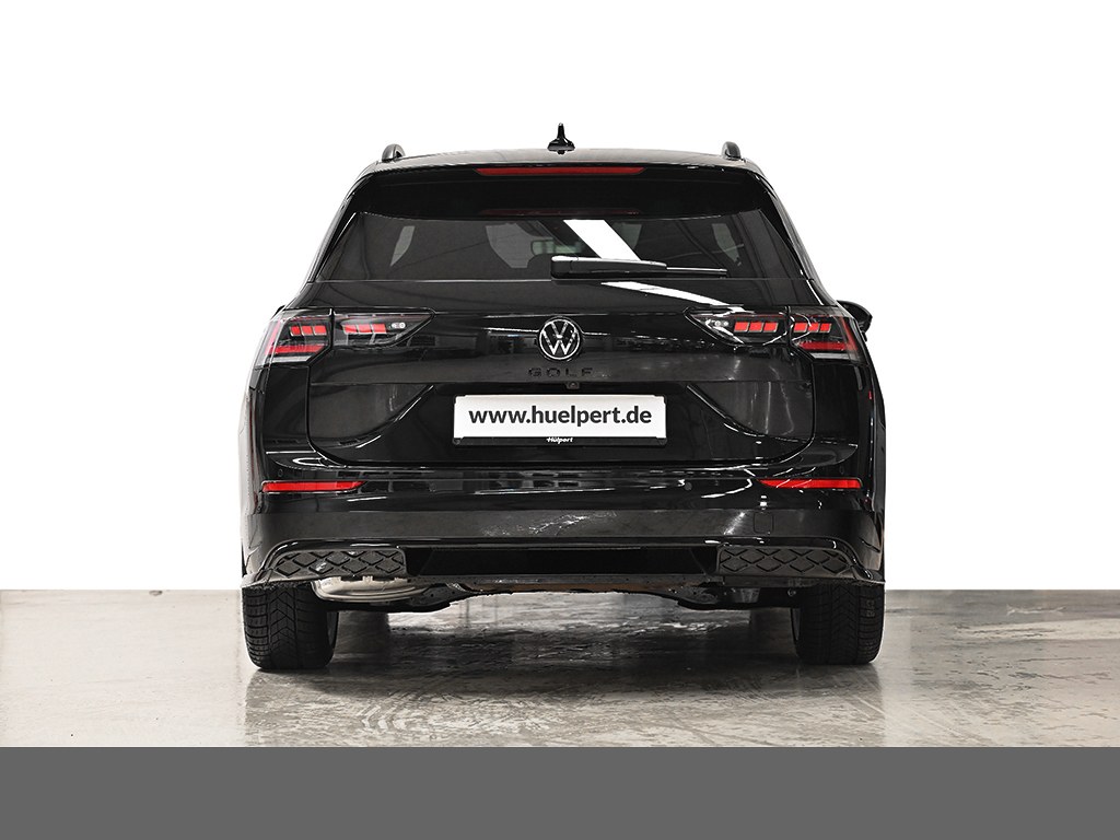 Volkswagen Golf Variant VIII 2.0 R-LINE BLACKSTYLE PANO CAM