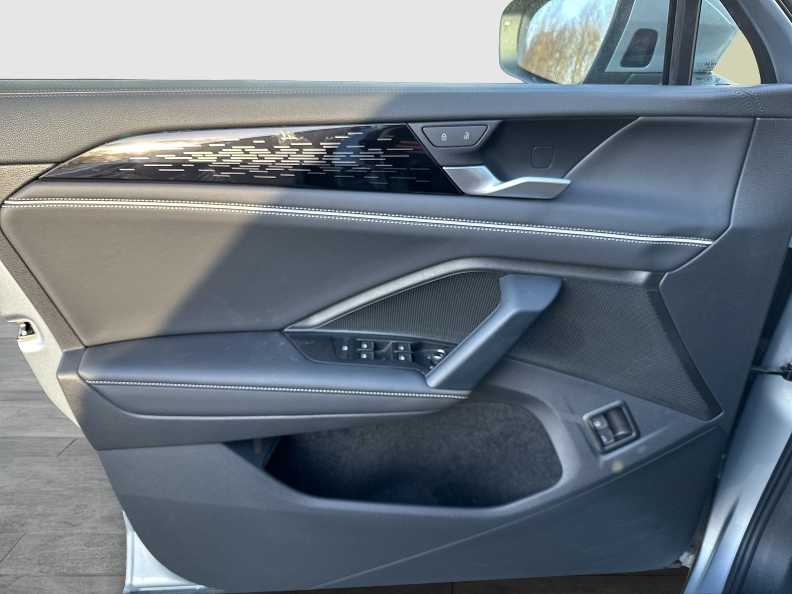 Volkswagen Tayron 1.5 HYBRID ELEGANCE AHK CAM ACC LM18 NAVI