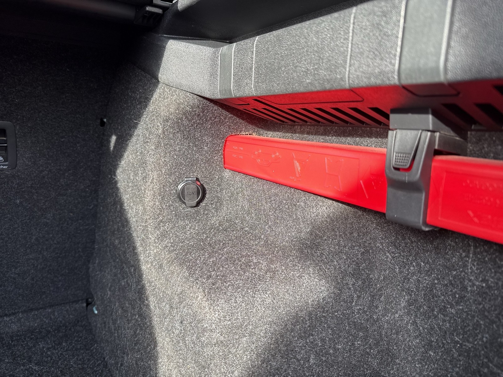 Skoda Enyaq 60 LOFT CAM LM19 NAVI SITZHEIZUNG LED DAB