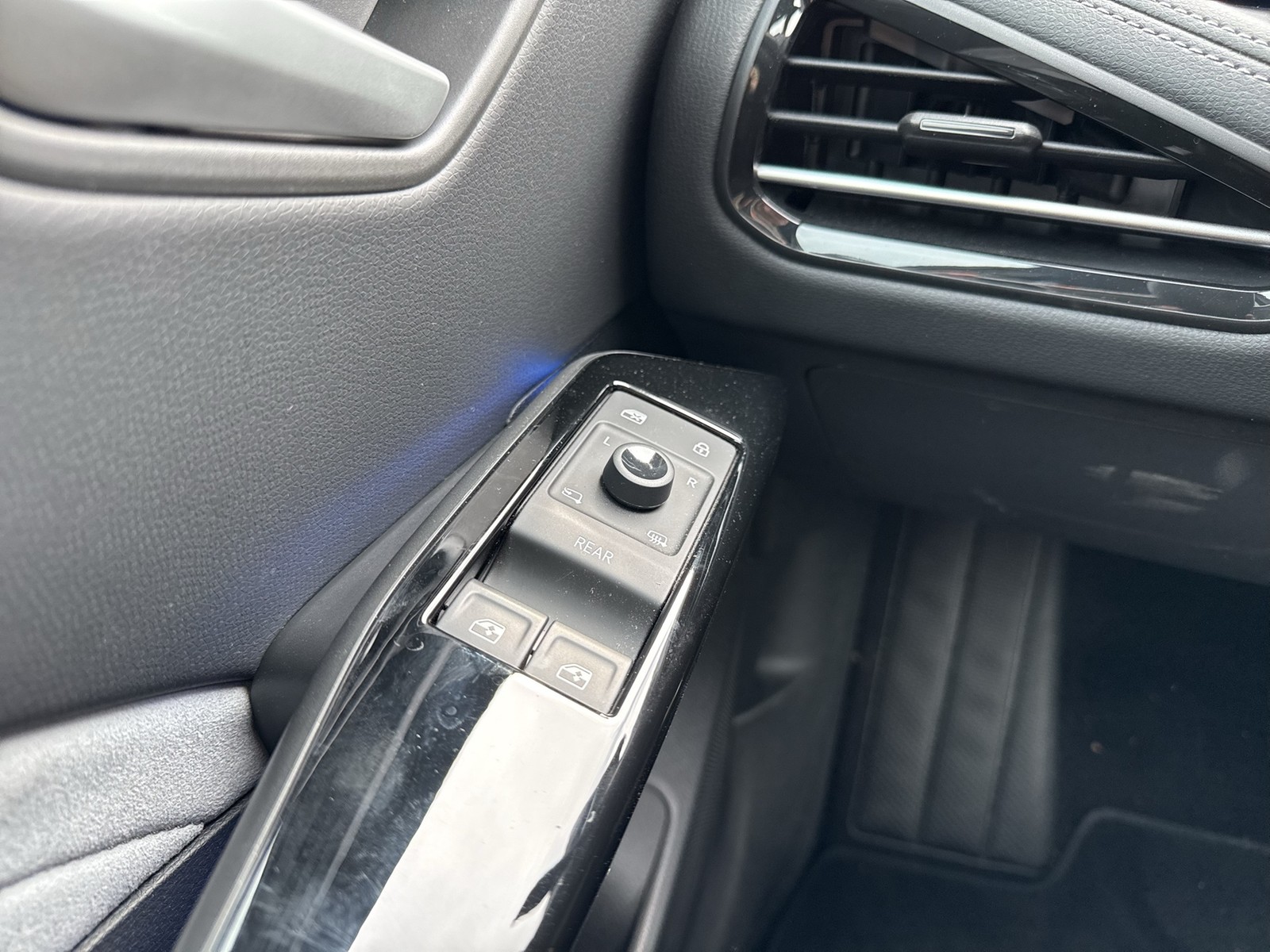 Volkswagen ID.3 Pro MOVE CAM ACC LM19 NAVI CARPLAY SITZHEIZ