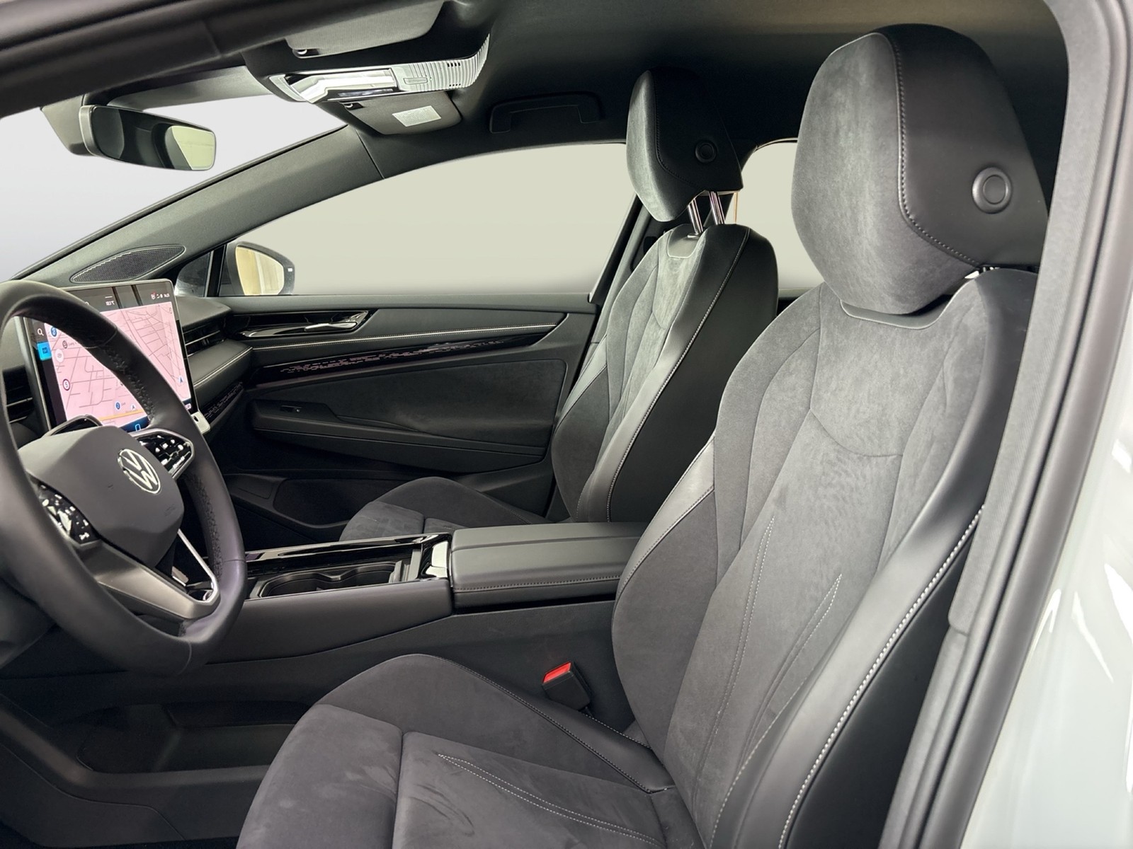 Volkswagen ID.7 PRO S WÄRMEPUMPE AHK 360°CAM ACC LM19 NAVI