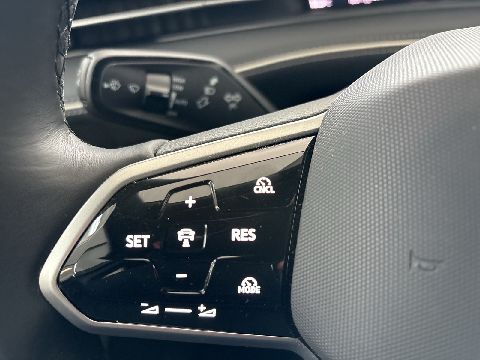 Volkswagen ID.7 PRO S WÄRMEPUMPE AHK 360°CAM ACC LM19 NAVI