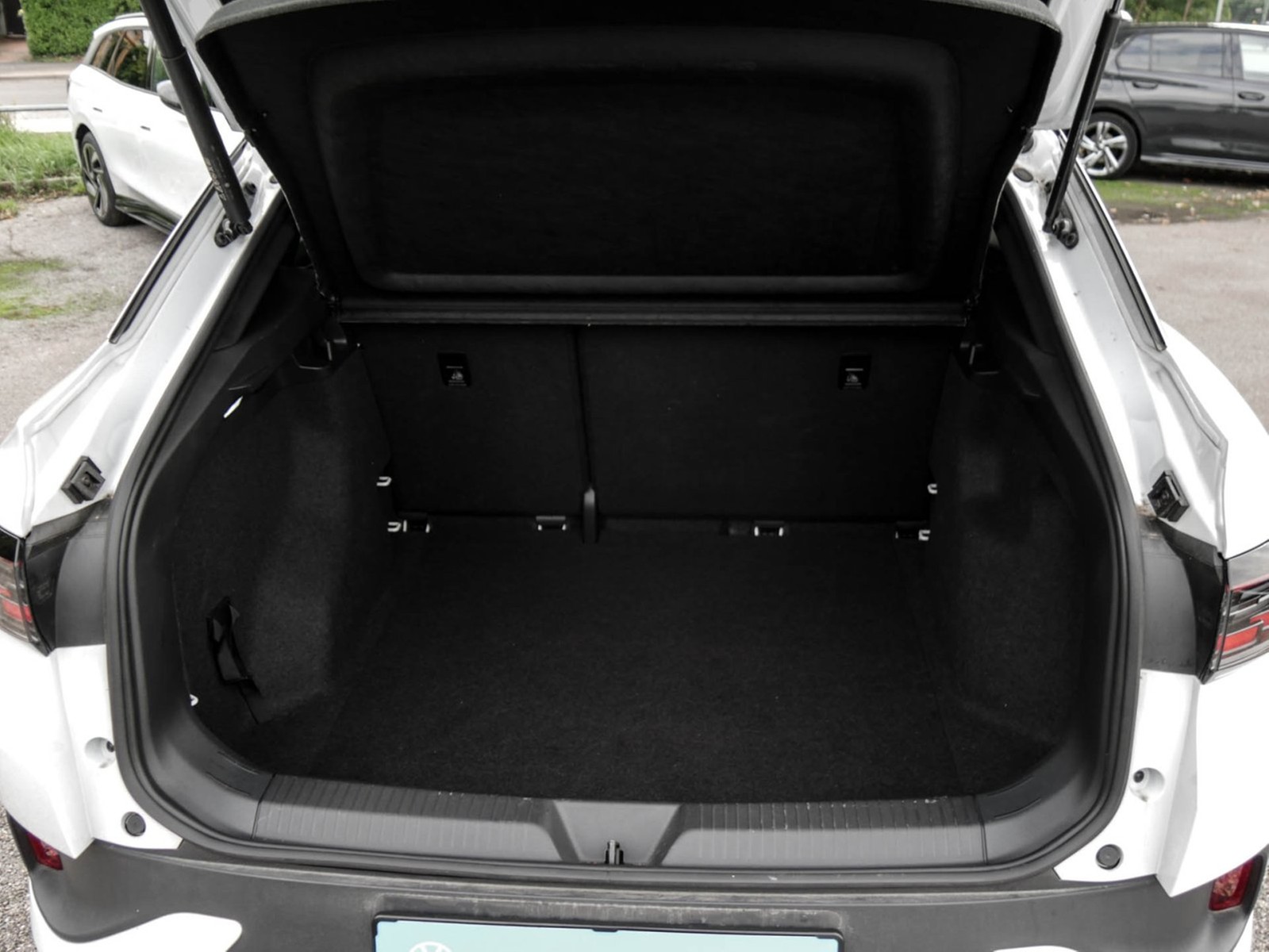 Volkswagen ID.5 PRO WÄRMEPUMPE ACC LM19 NAVI CARPLAY SITZHZ