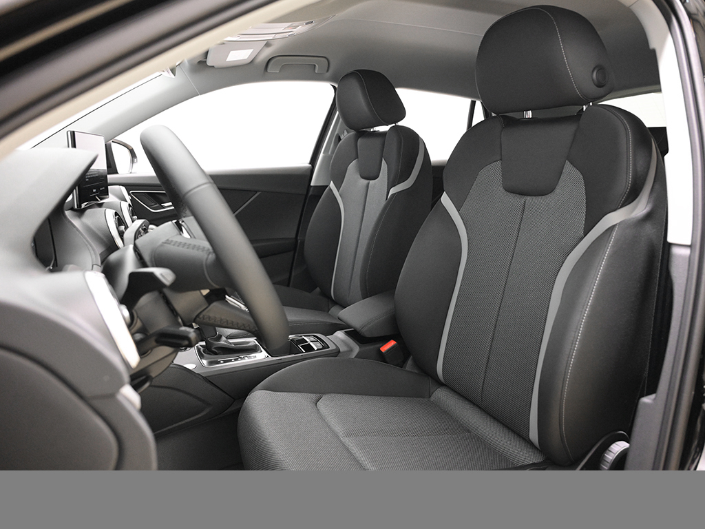 Audi Q2 35 TFSI S tronic advanced AHK+Sonnenschutzverglasung+Komfortpaket