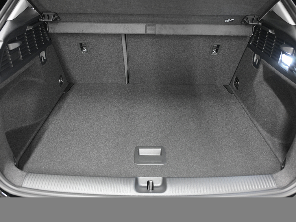 Audi Q2 35 TFSI S tronic advanced AHK+Sonnenschutzverglasung+Komfortpaket