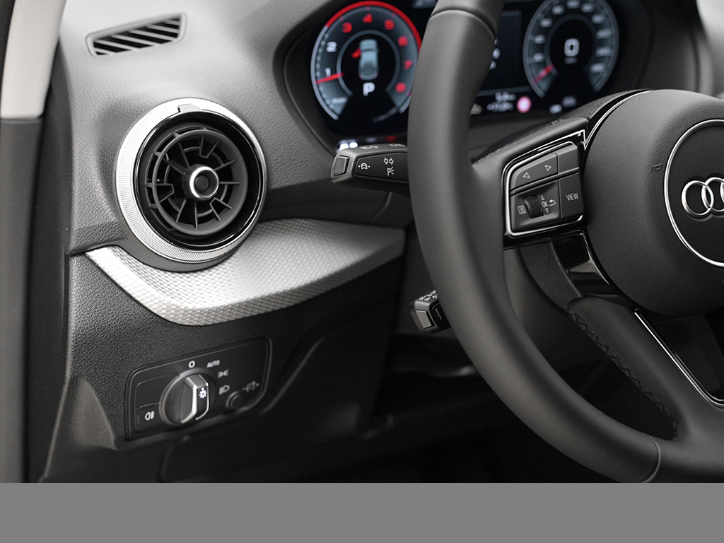 Audi Q2 35 TFSI S tronic advanced AHK+Sonnenschutzverglasung+Komfortpaket