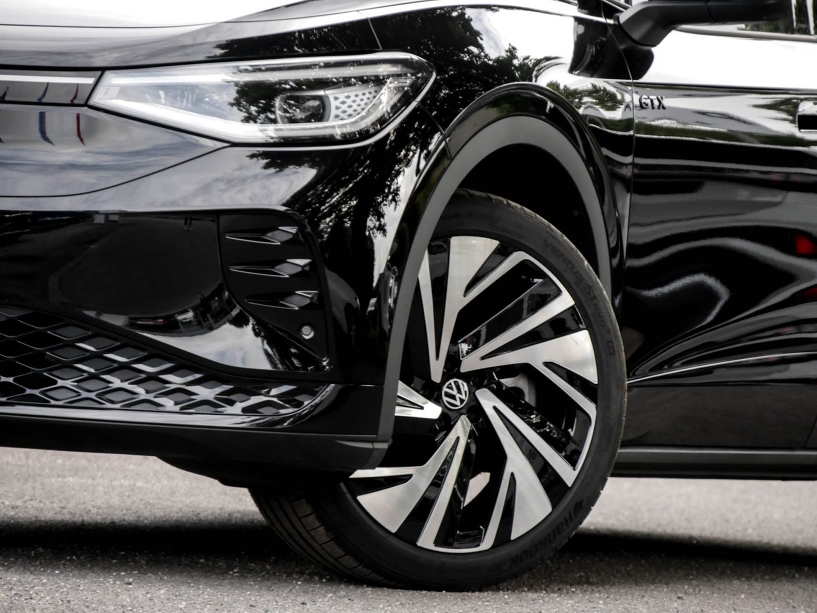 Volkswagen ID.4 GTX 4X4 ACC LM21 NAVI CARPLAY SITZHEIZUNG