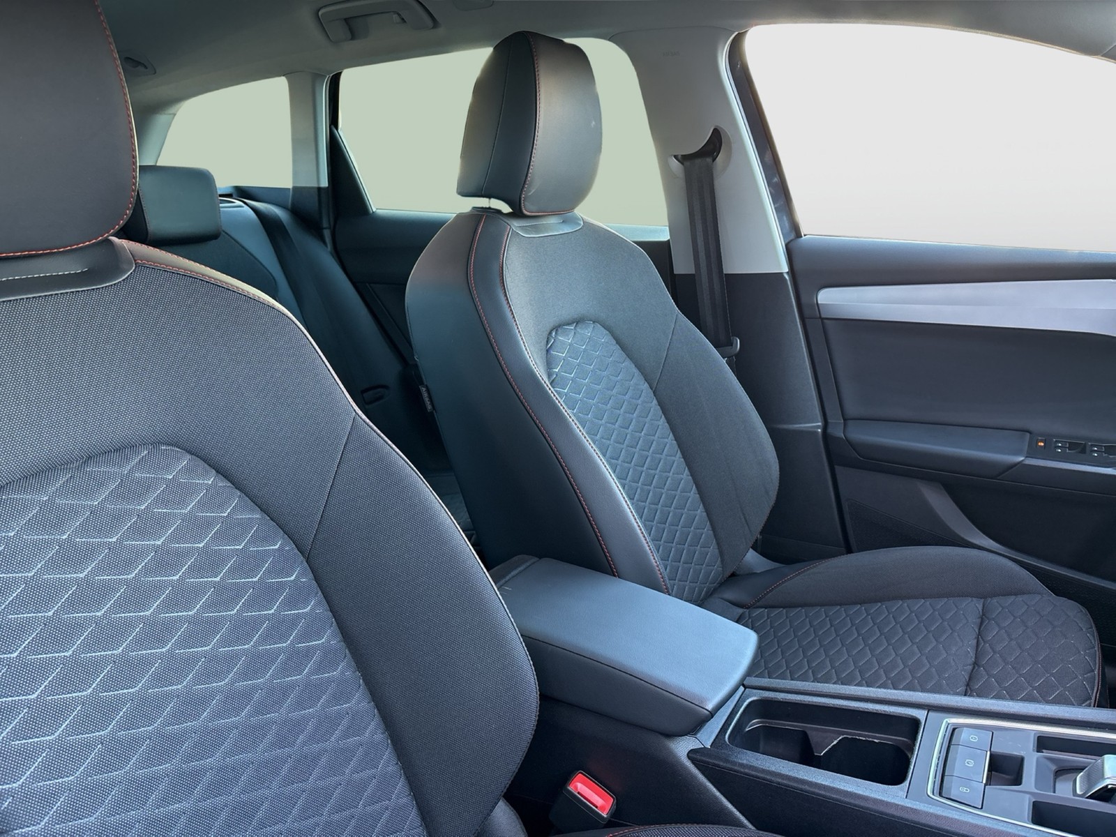 Seat Leon ST 1.4 HYBRID FR KAMERA eKLAPPE NAVI