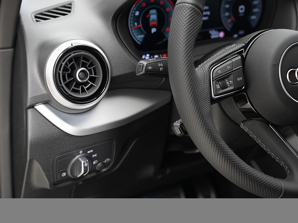 Audi Q2 35 TFSI S tronic S Line KomfortpaketSitze+AssistenzpaketParken