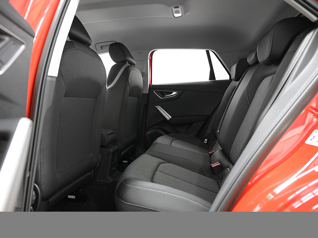 Audi Q2 35 TFSI S tronic advanced AHK+Sonnenschutzverglasung+Komfortpaket