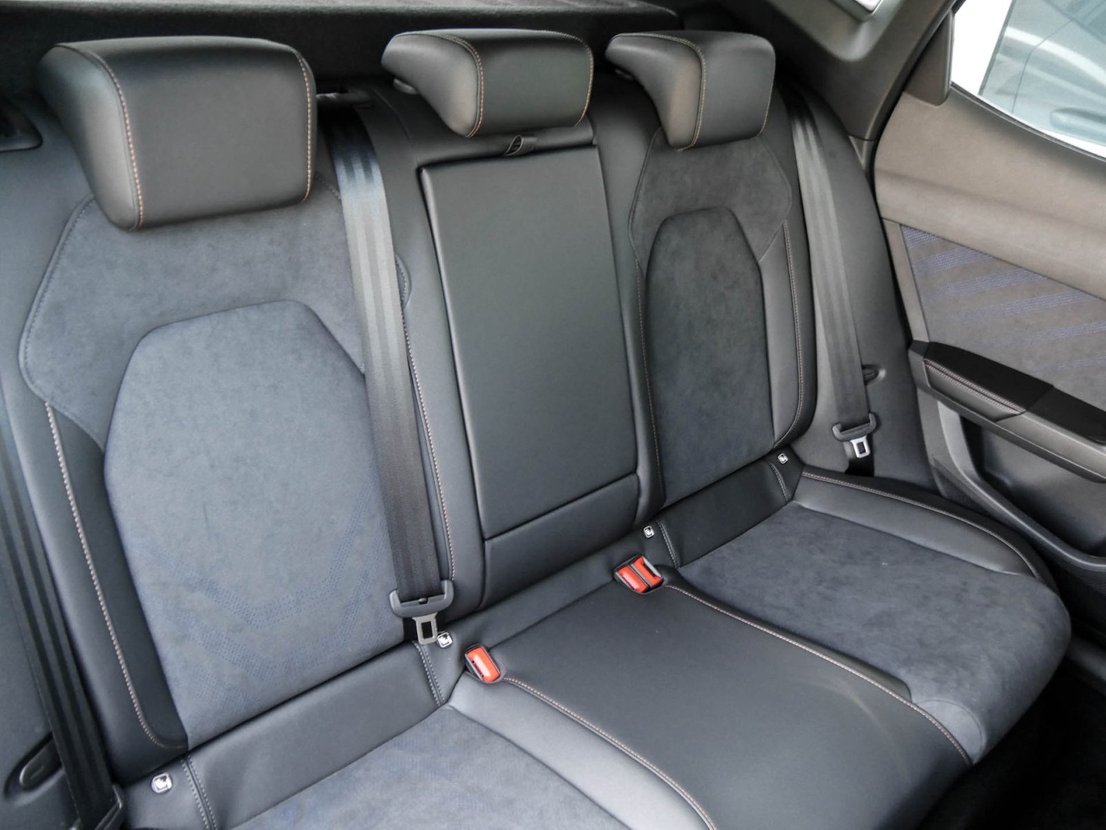 Cupra Formentor 2.0 VZ DSG AHK 360CAM NAVI SENNHEISER