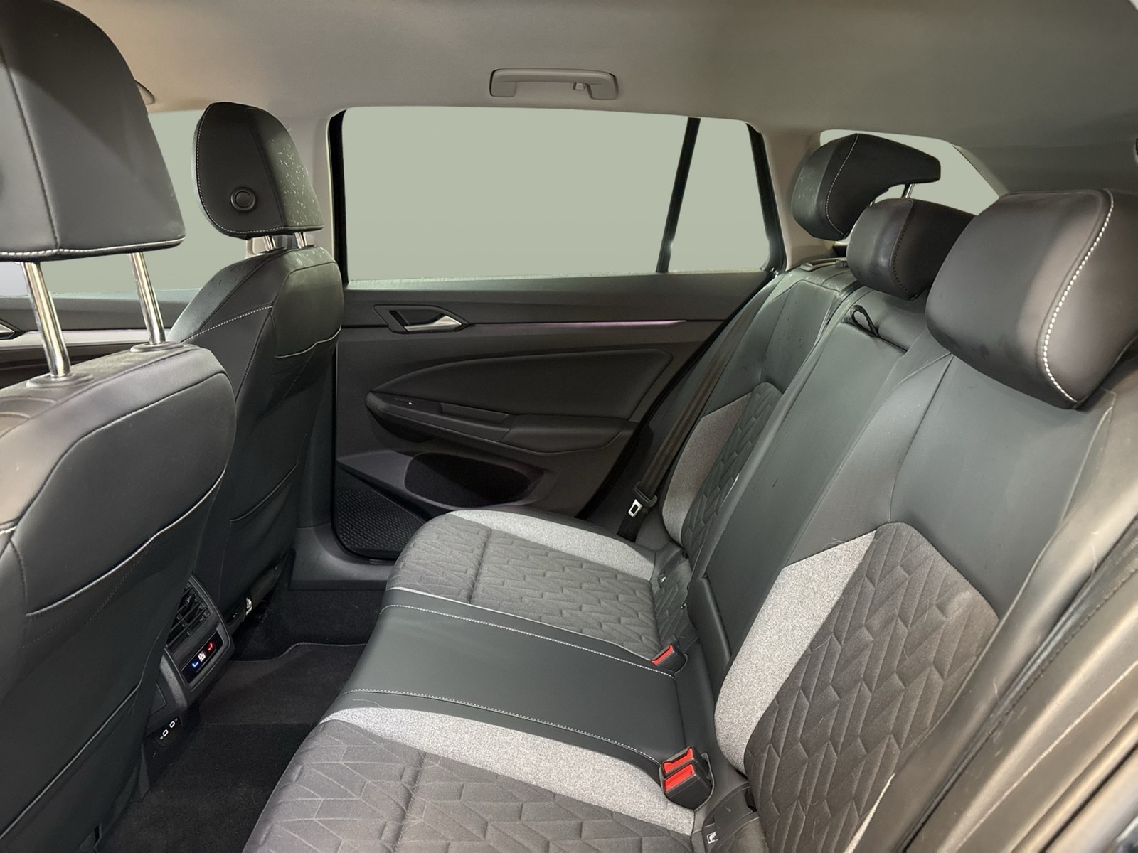 Volkswagen Golf Variant VIII 2.0 GOAL ACC CARPLAY SITZHEIZ.