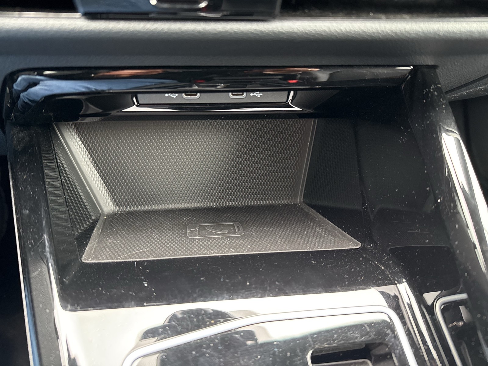 Volkswagen Golf 1.5 R-Line CARPLAY SITZHZ. AHK KAMERA ALU18