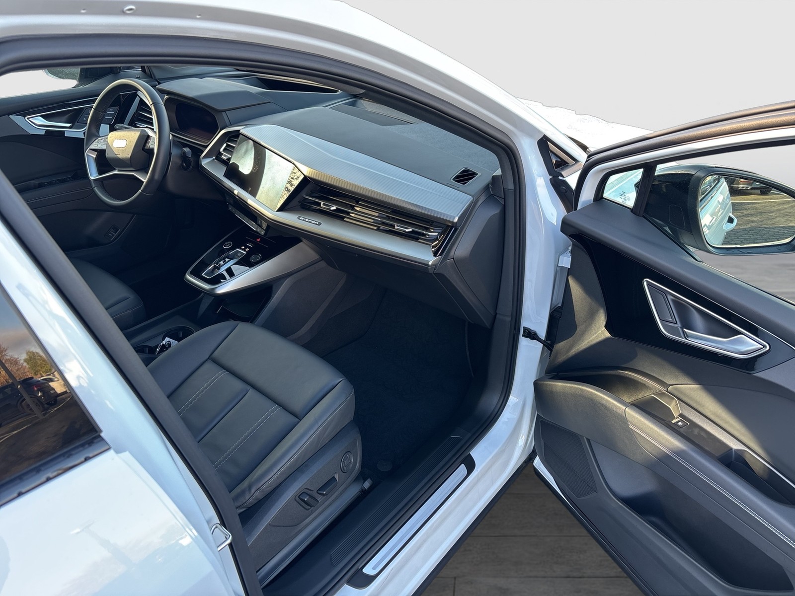 Audi Q4 e-tron Sportback 45 advanced BLACKPAK AHK 20Z