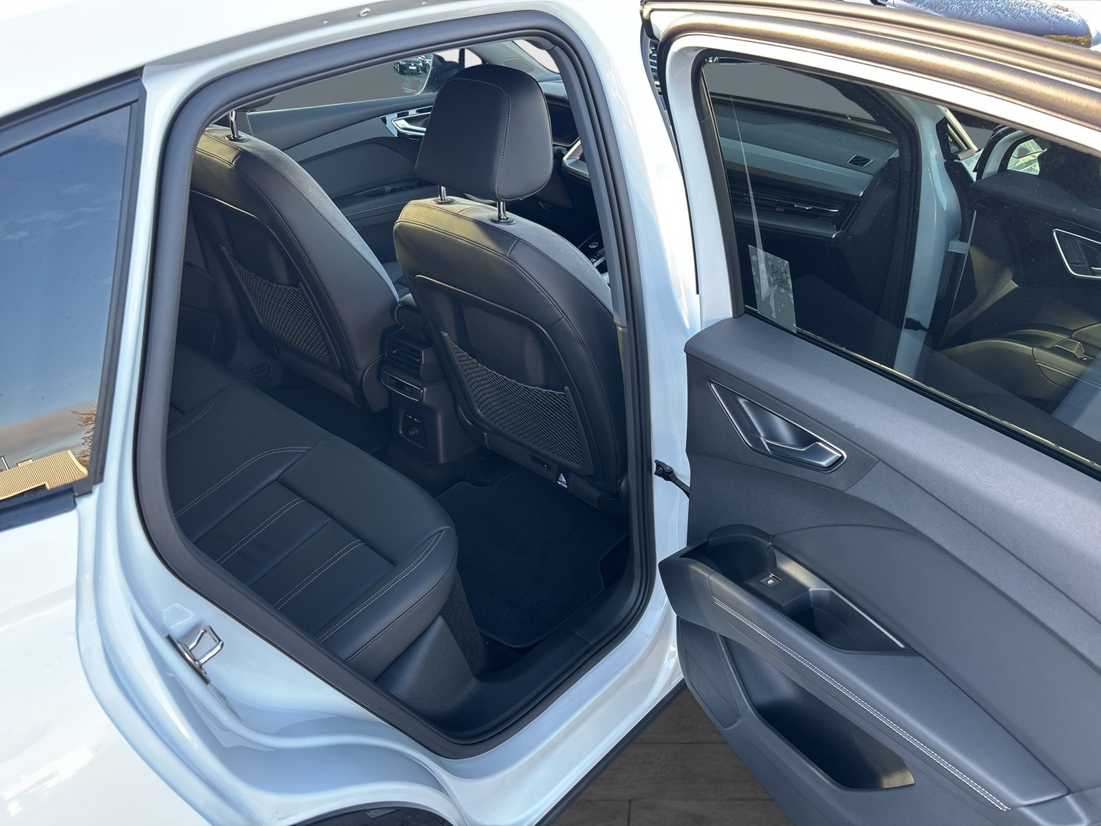 Audi Q4 e-tron Sportback 45 advanced BLACKPAK AHK 20Z