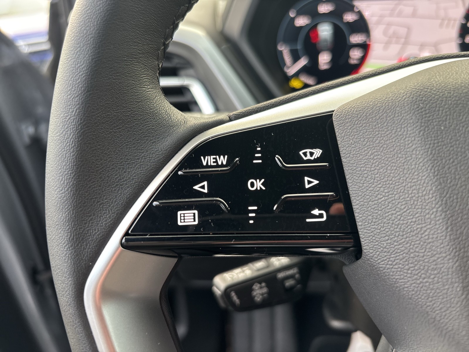 Audi Q4 e-tron Sportback 45 advanced BLACKPAK AHK 20Z