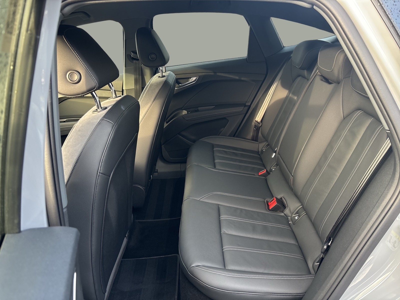 Audi Q4 e-tron Sportback 45 advanced BLACKPAK AHK 20Z