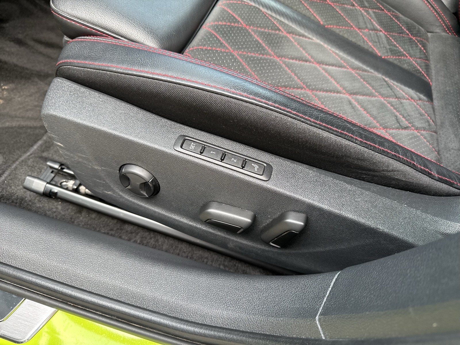 Skoda Octavia Combi 2.0 RS AHK CAM ACC LM18 HEAD-UP