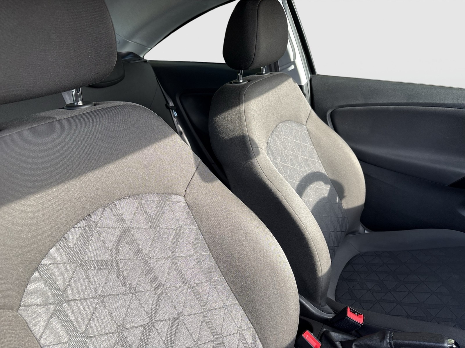 Opel Corsa E 1.4 120 Jahre ALU SITZHEIZUNG EINPARKH.