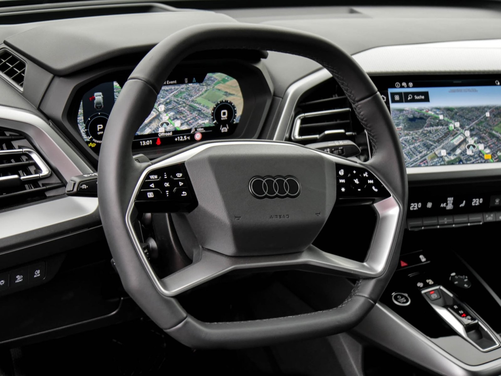 Audi Q4 e-tron 55 quattro S LINE BLACKPAK 360CAM LM21