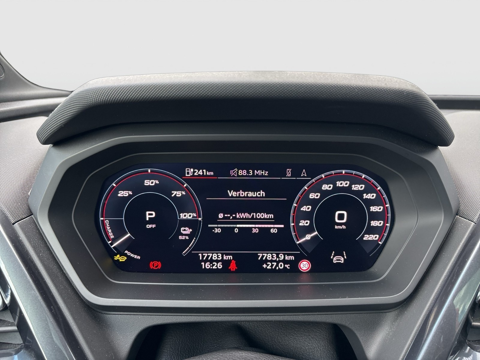 Audi Q4 e-tron 45 quattro S LINE PANO CAM ACC LM19
