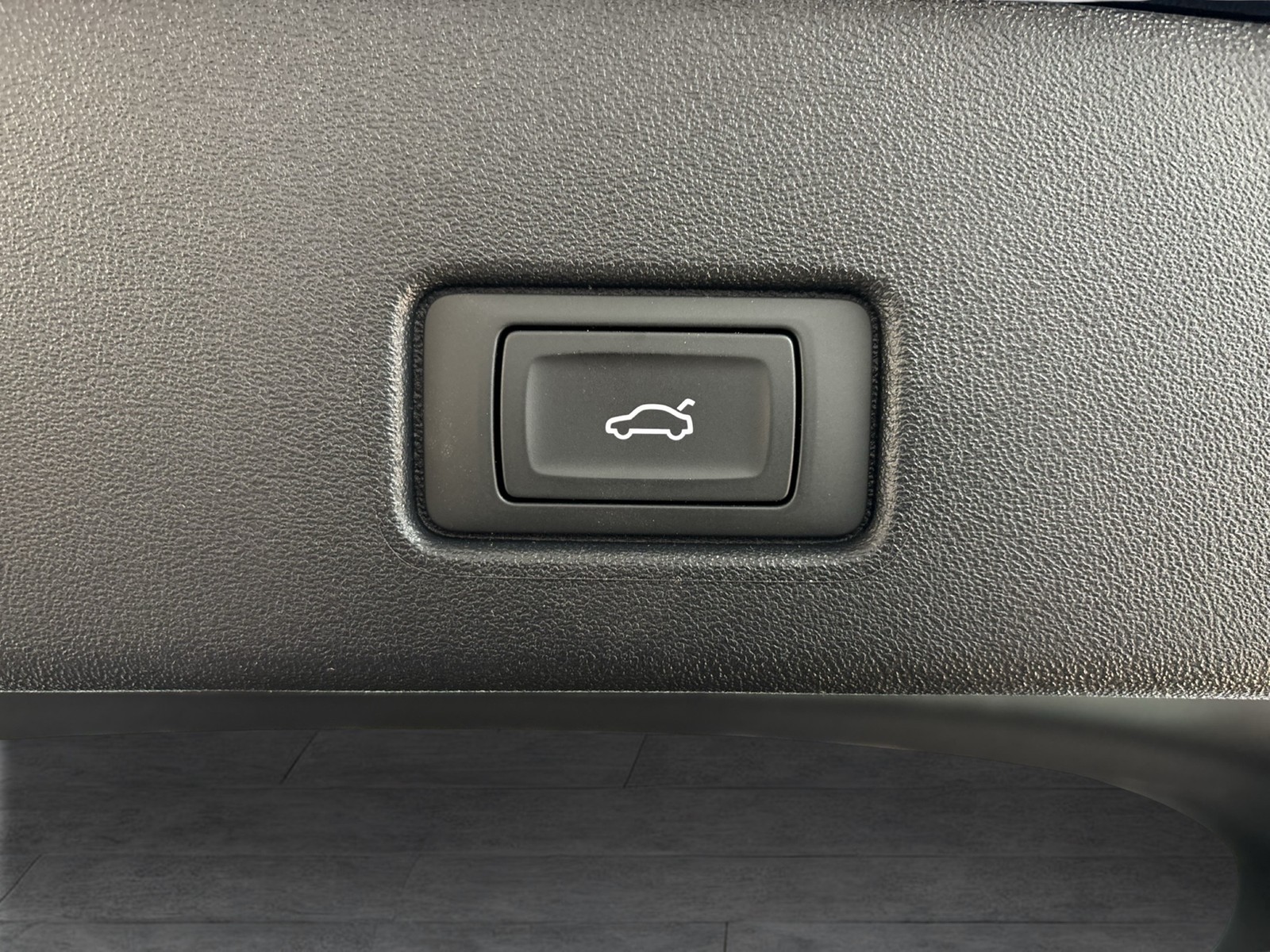 Audi Q4 e-tron 45 quattro S LINE PANO CAM ACC LM19