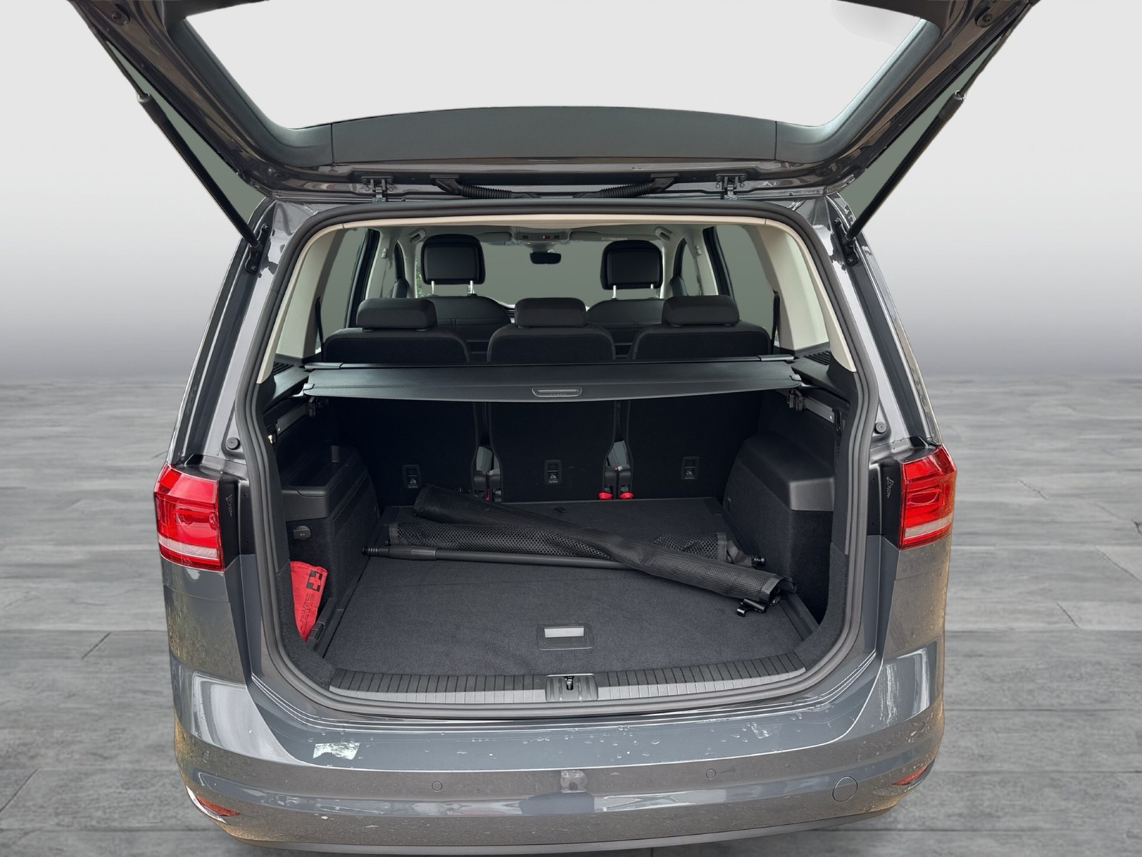 Volkswagen Touran 2.0 COMFORTLINE STANDHZ. AHK CAM ACC NAVI