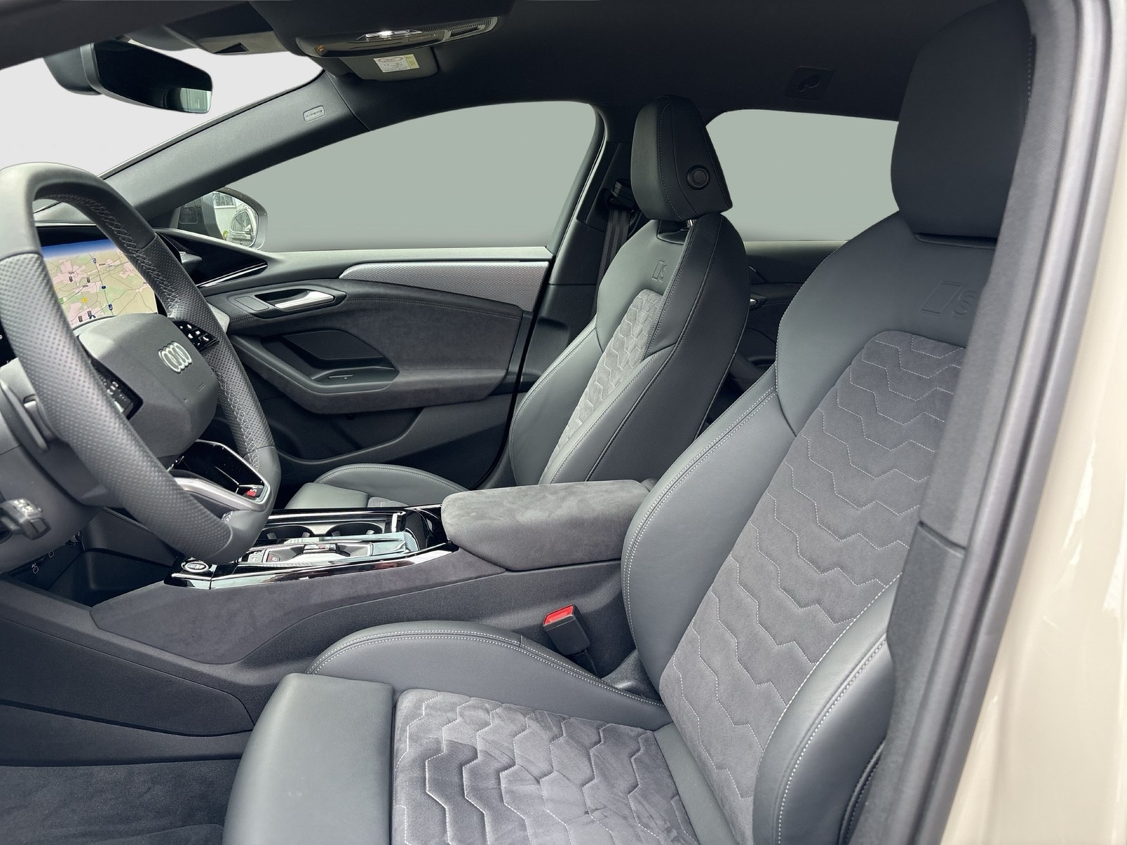 Audi A6 e-tron Avant quattro S LINE AHK 360°CAM LM21