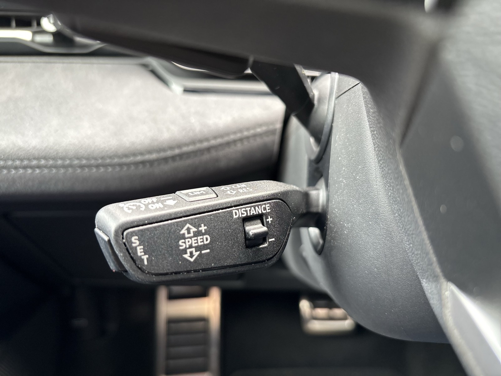 Audi A6 e-tron Avant quattro S LINE AHK 360°CAM LM21