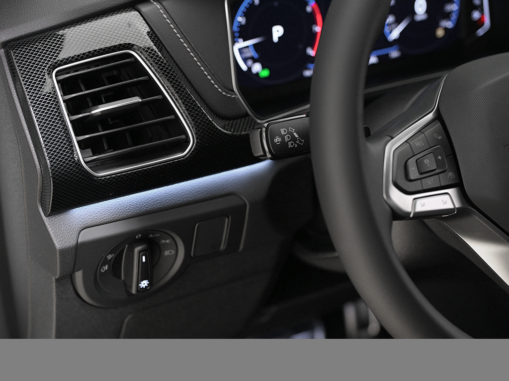 Volkswagen T-Cross 1.5 R-LINE DSG