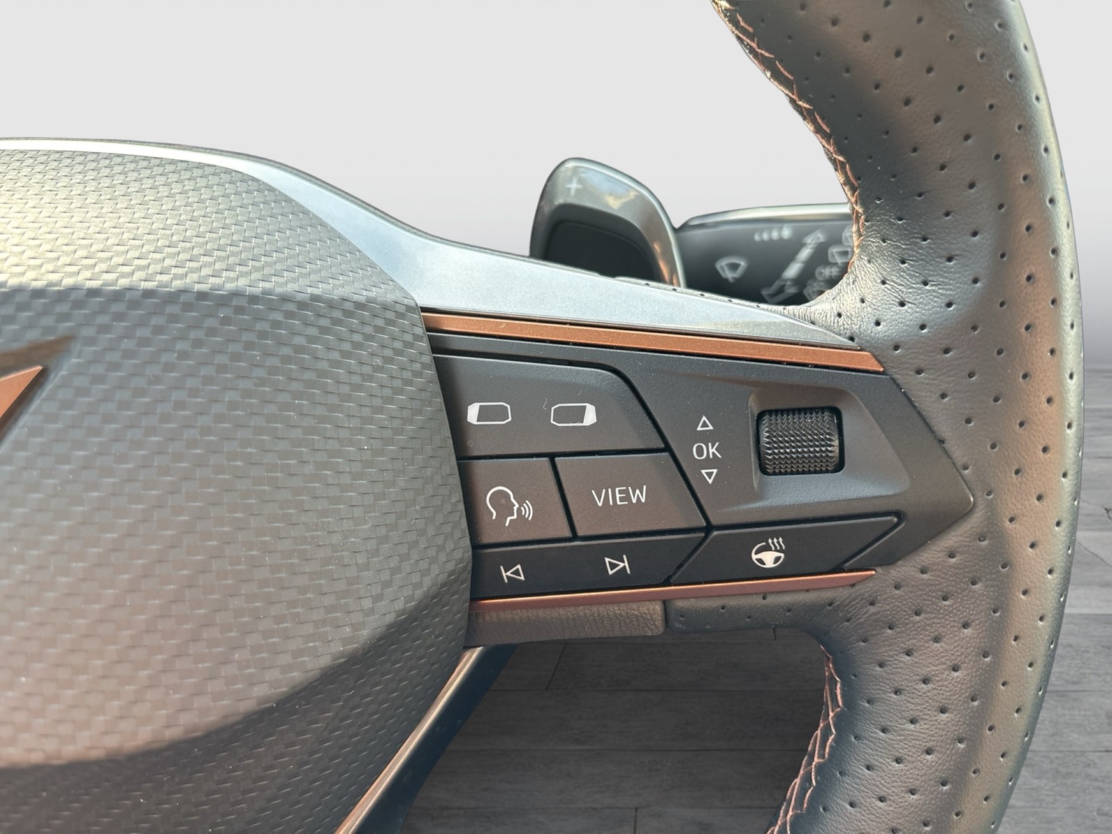 Cupra Formentor 1.5 CAM ACC LM18 NAVI CARPLAY LED