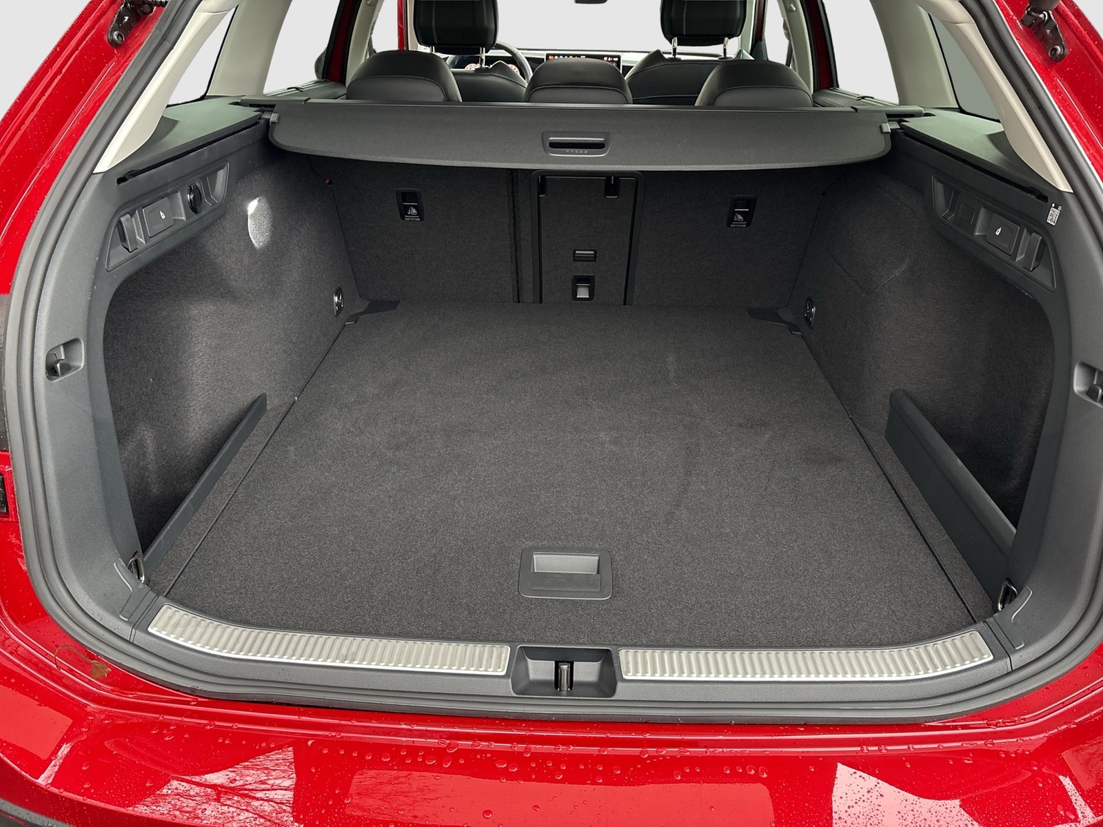 Volkswagen Passat Variant 1.5 eTSI BUSINESS NEUESMODELL CAM