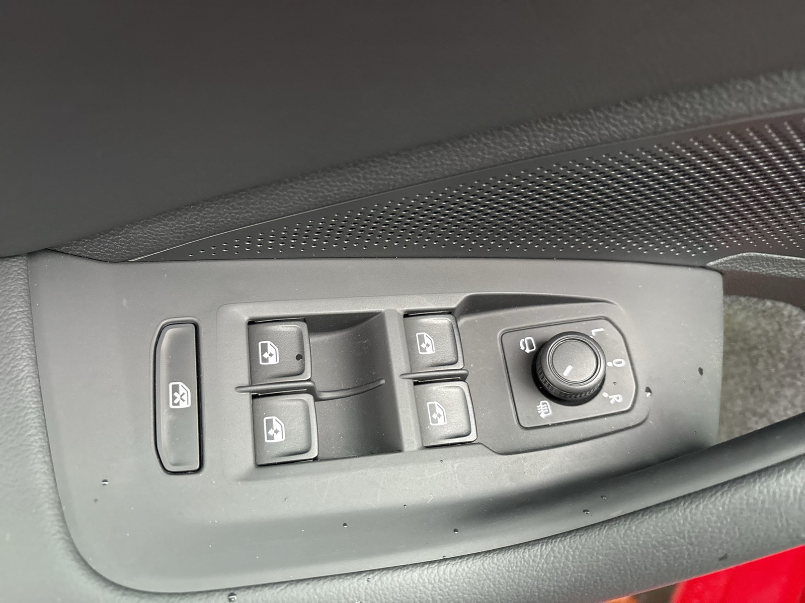 Volkswagen Passat Variant 1.5 eTSI BUSINESS NEUESMODELL CAM