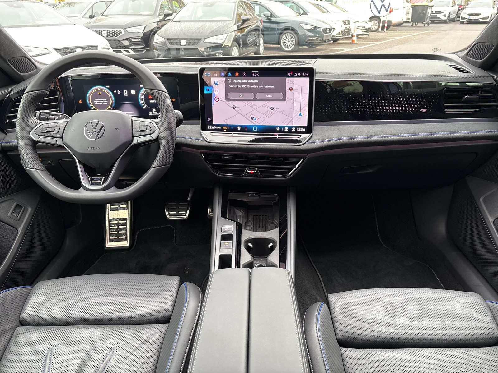 Volkswagen Passat Variant 2.0 R-LINE 4X4 NEUESMODELL AHK 19Z