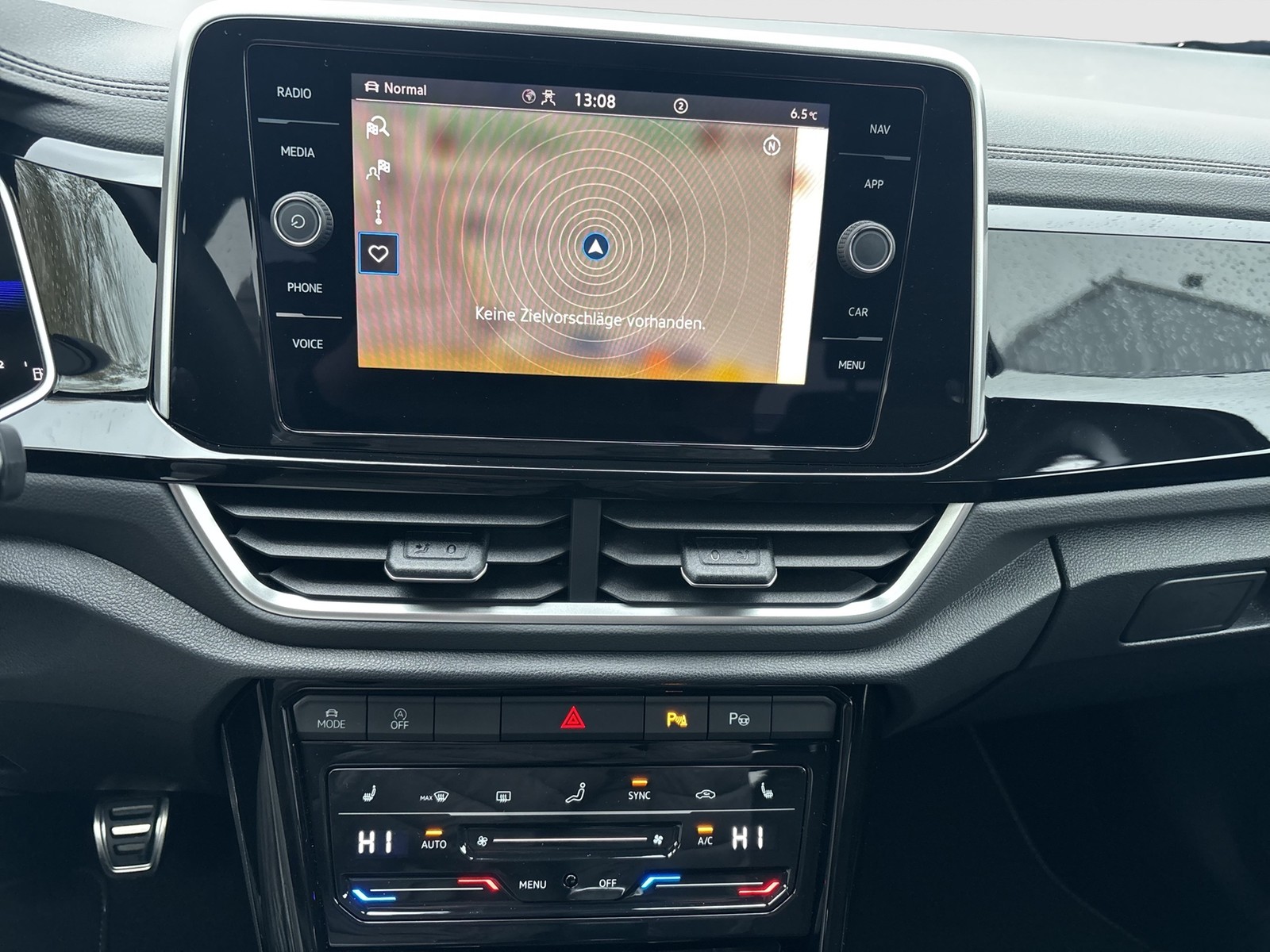 Volkswagen T-Roc 1.0 R-LINE ACC NAVI LM17 CARPLAY SITZHEIZ.
