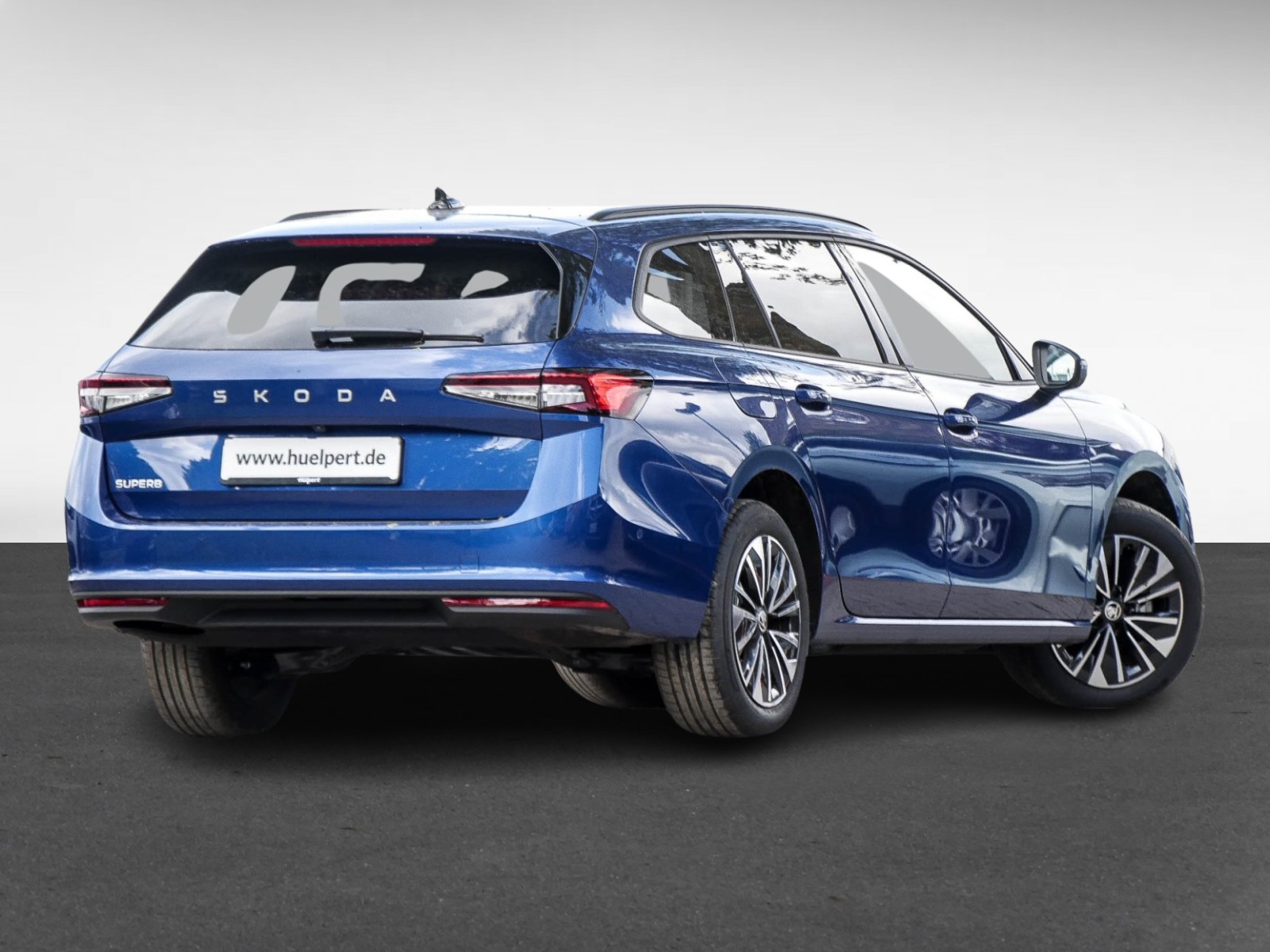 Skoda Superb Combi 2.0 SELECTION STANDHZ. AHK 360°CAM