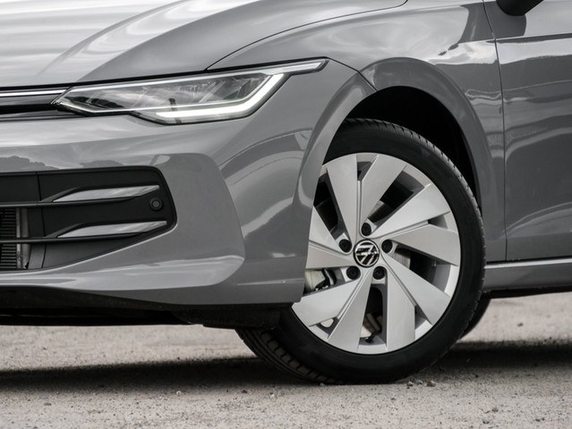 Volkswagen Golf 1.5 LIFE PANO CARPLAY ALU17" SITZHEIZ.