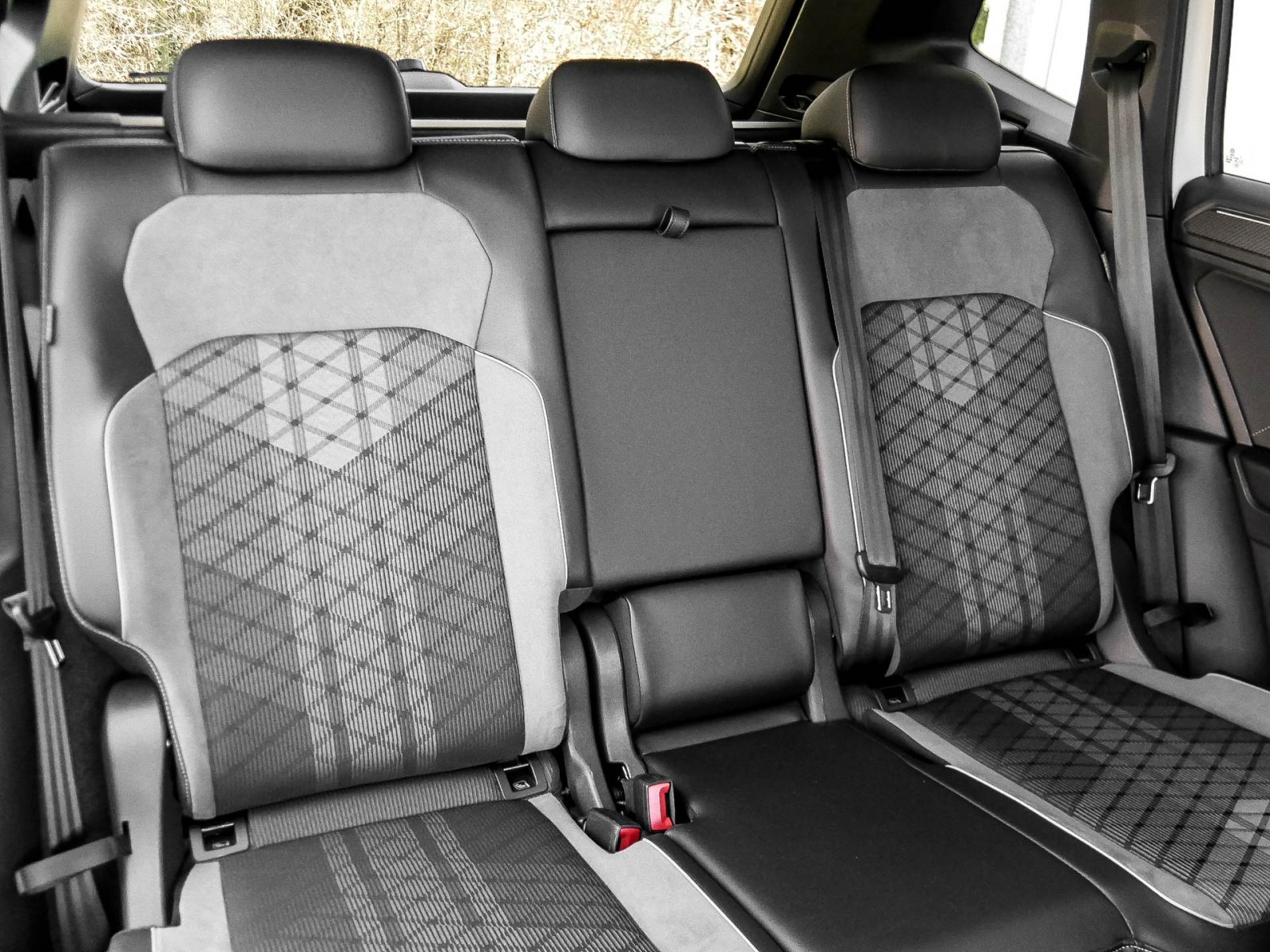 Volkswagen Tiguan Allspace 2.0 R-LINE 4X4 ACC LM19 NAVI