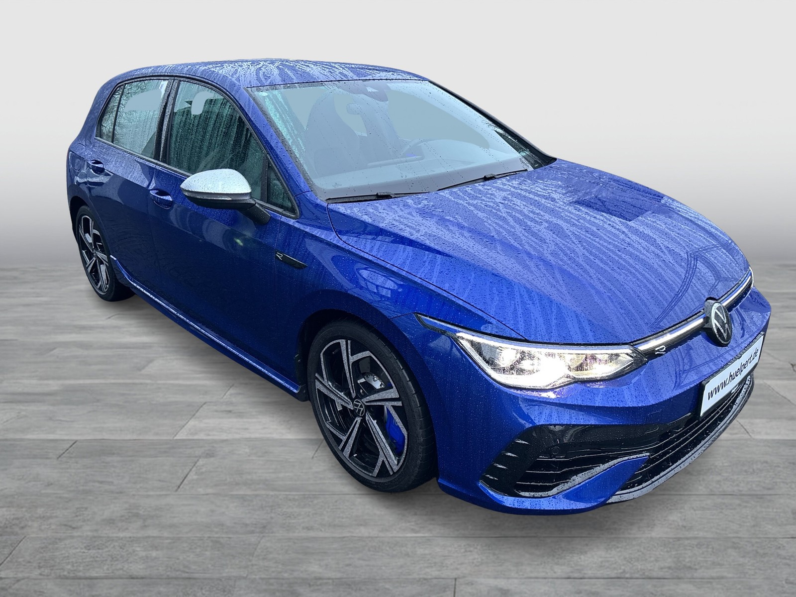 Volkswagen Golf VIII 2.0 R 4X4 AKRAPOVIC ACC LM18 CARPLAY