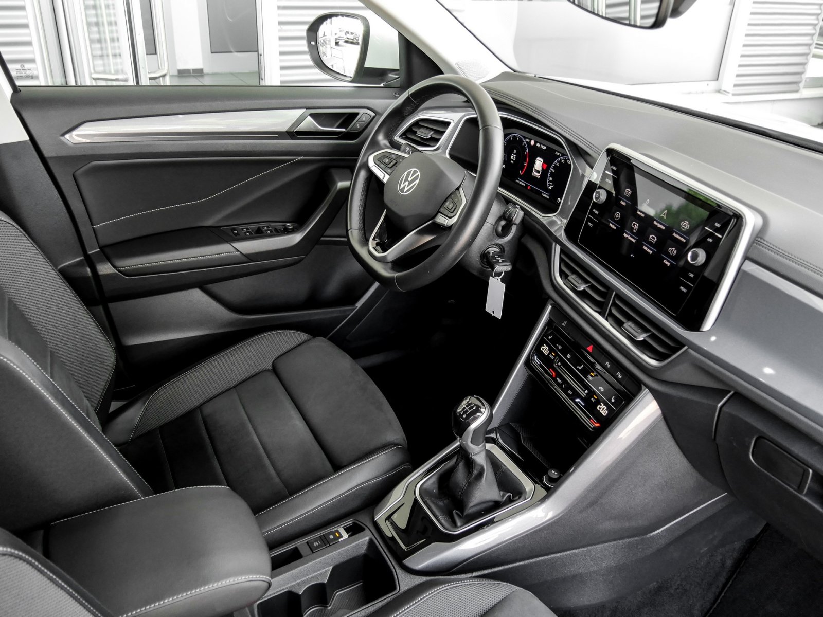 Volkswagen T-Roc 1.5 STYLE ACC LM17 NAVI CARPLAY SITZHEIZ